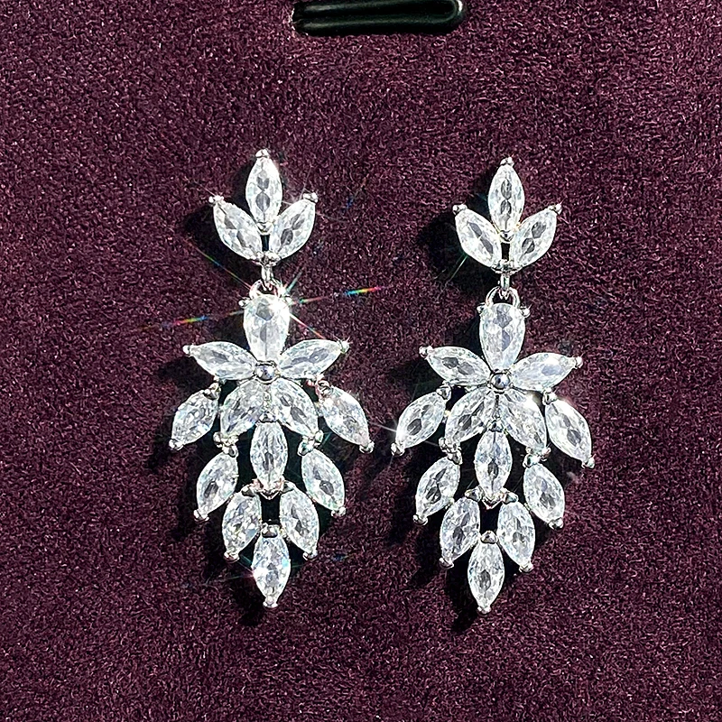 Huitan luksusowe ślubne kolczyki dla nowożeńców Bling Bling markiza kryształowa cyrkonia wiszące kolczyki estetyczna biżuteria dla kobiet