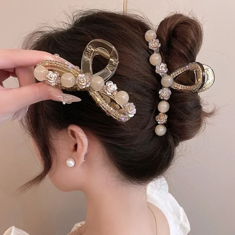 New Fashion Camellia Pearl Hair Clip Girls Elegant Ponytail Clip Shark Clip Sweet Big Crab Claw Hair Accessories Headwear