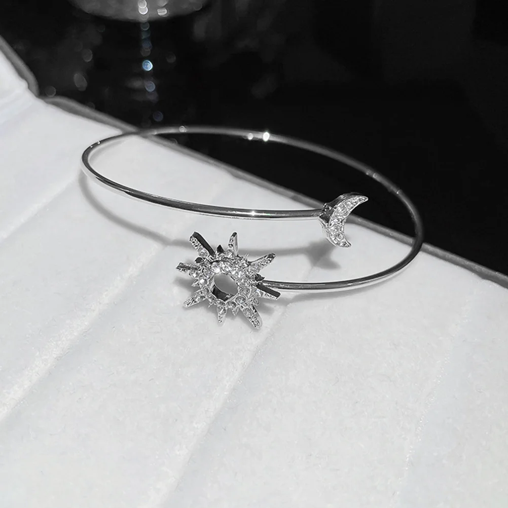 

2Pcs Sun and Arm Bands Upper Arm Cuff Bracelets Jewelry for Women Daily Life Cuffs