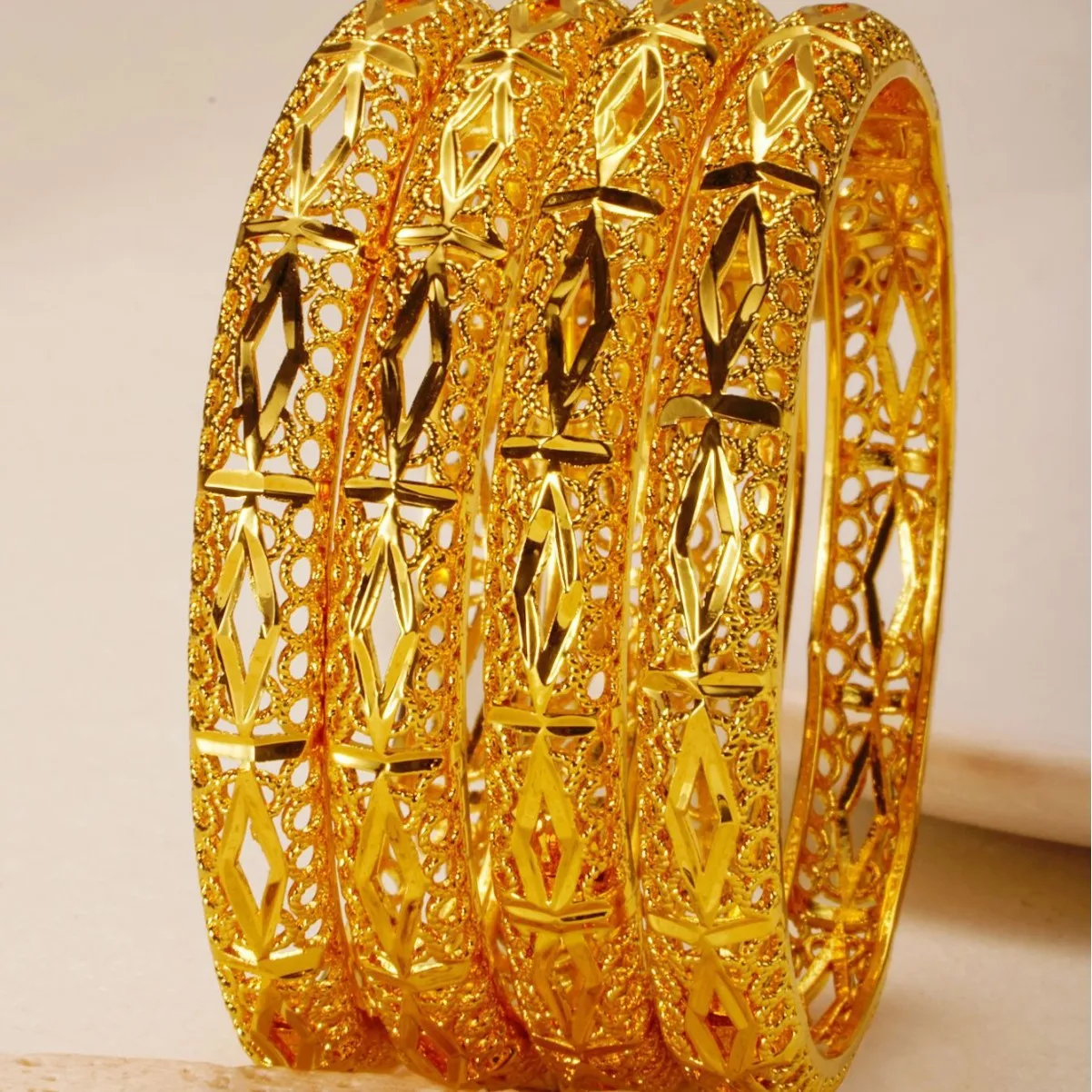 9999 gold open bracelet - fashionable bracelet for middle-aged ladies - European and American hand accessory bracelet
