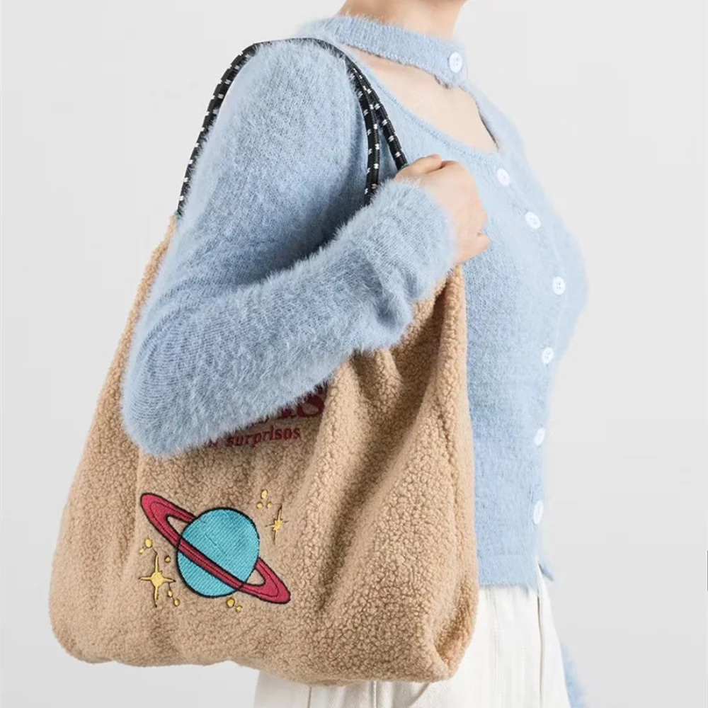 Bolso de hombro con bordado de estrellas de cordero para mujer, bolso de mano de verduras, de felpa suave, cruzado de piel sintética cálida, 2023