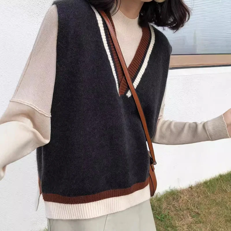 

Spring New College Style Loose Knitted Vest Layered Vintage Sleeveless Sweater Women