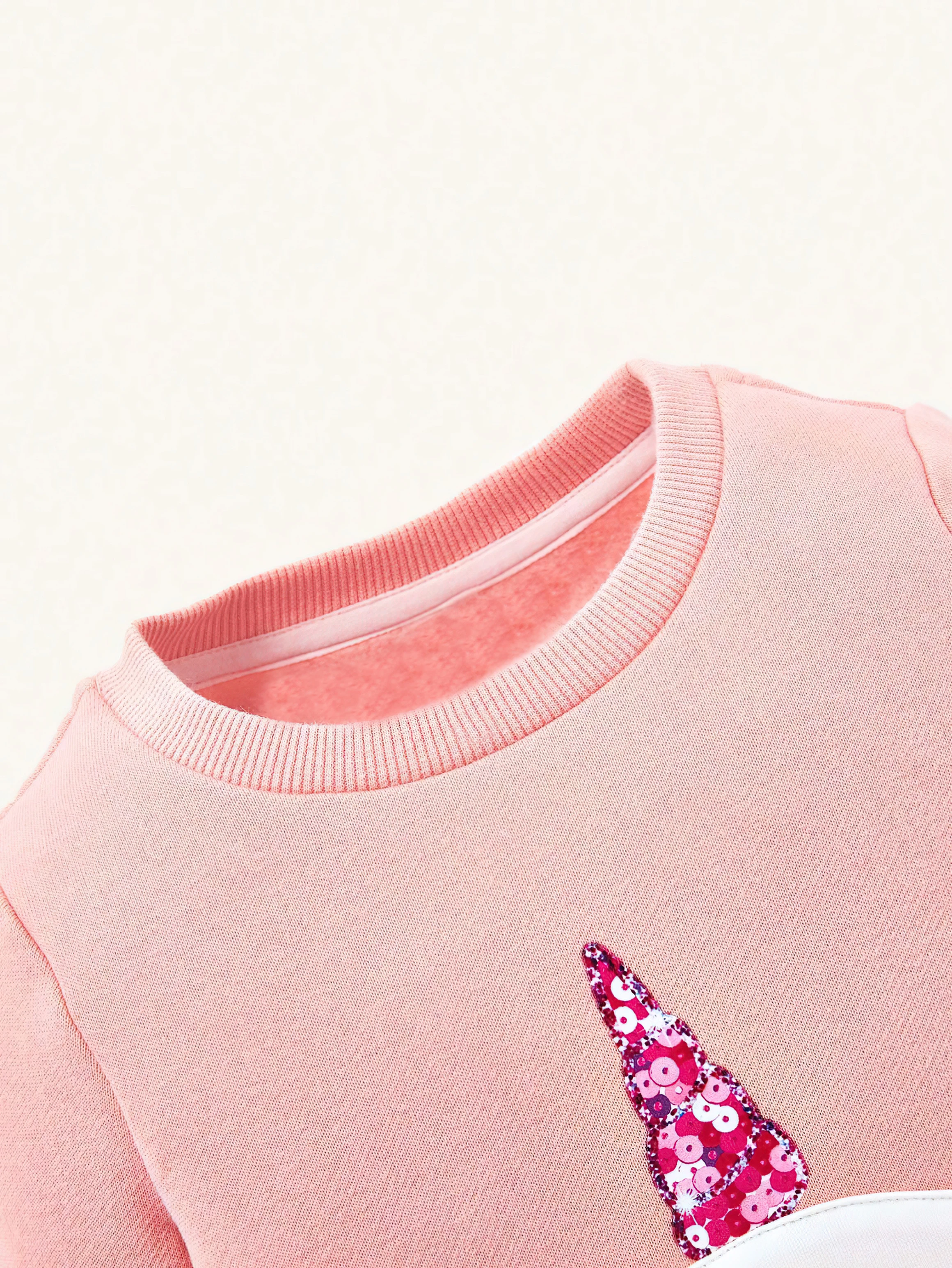 Long sleeve pink hoodie, baby clothes, cute unicorn style, skin friendly soft, suitable for outdoor