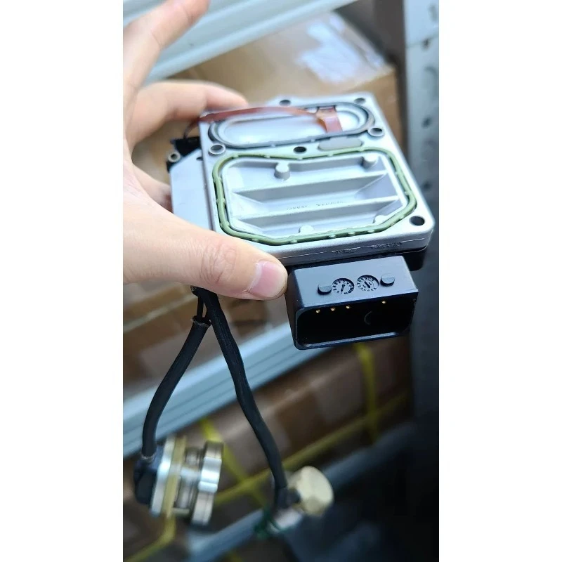 Not brand new, parts Engine Control Module Unit ECU 0281010888 Fits for ISUZU Engine Reconditioned
