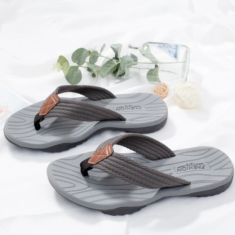 Soft Home Slippers Summer Indoor Skid Proof Bathroom Slippers  Men Flip Flops Flat Shoes