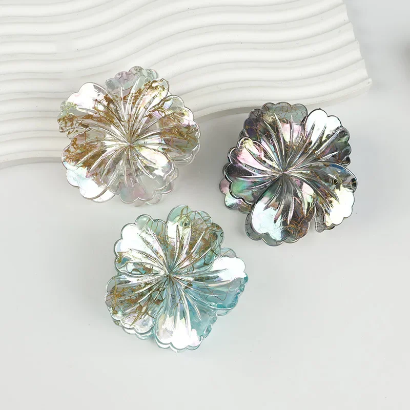 

Fashionable Transparent Gradient Flower Hair Clip Sweet Stylish Accessory for Women Girls Children Cute Shark Clamp Hair Decor