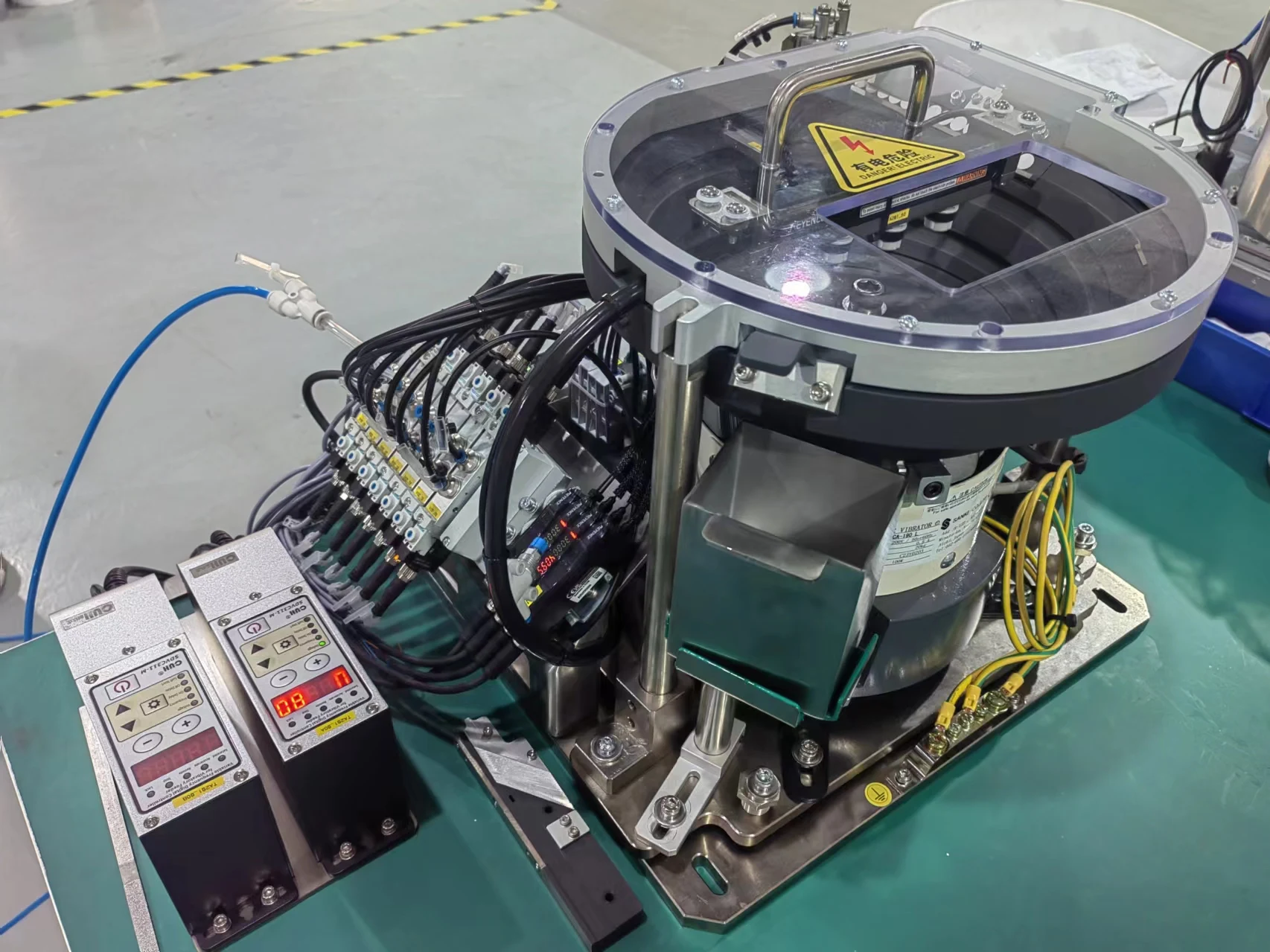 Gore Membrane Vibratory Bowl Automatic Loading Equipment