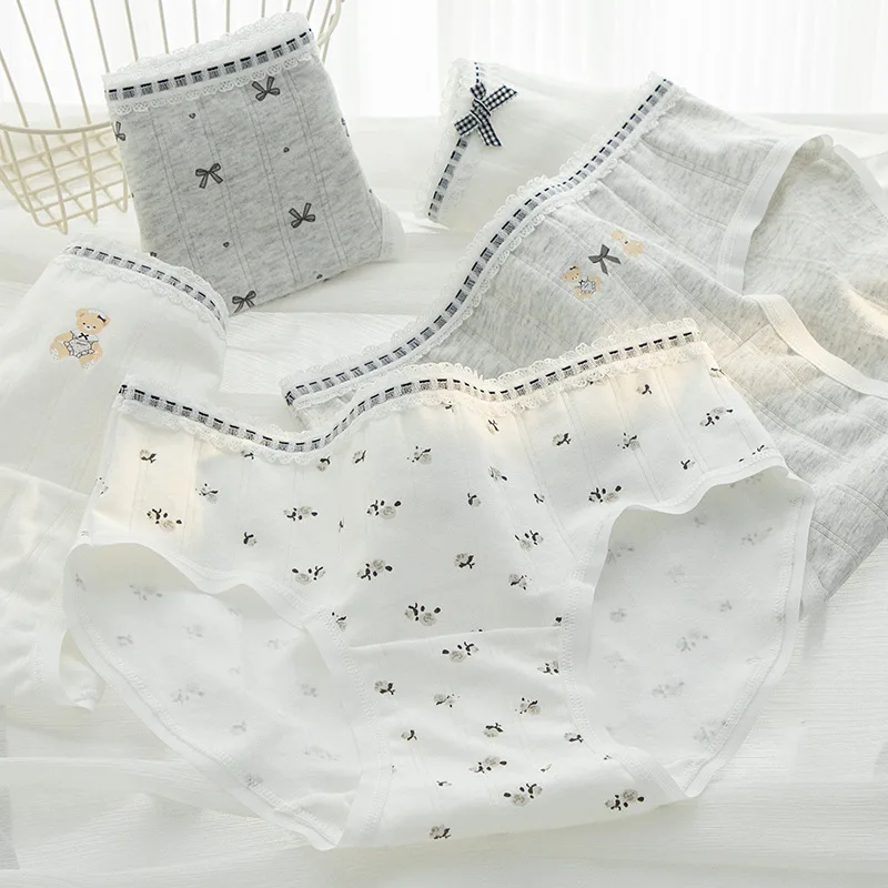 6PCS  Girl Cute Bear Cartoon Pattern Cotton Long Crotch 10a Antibacterial Women Underwear Mid waist Hip Briefs Student Wholesale