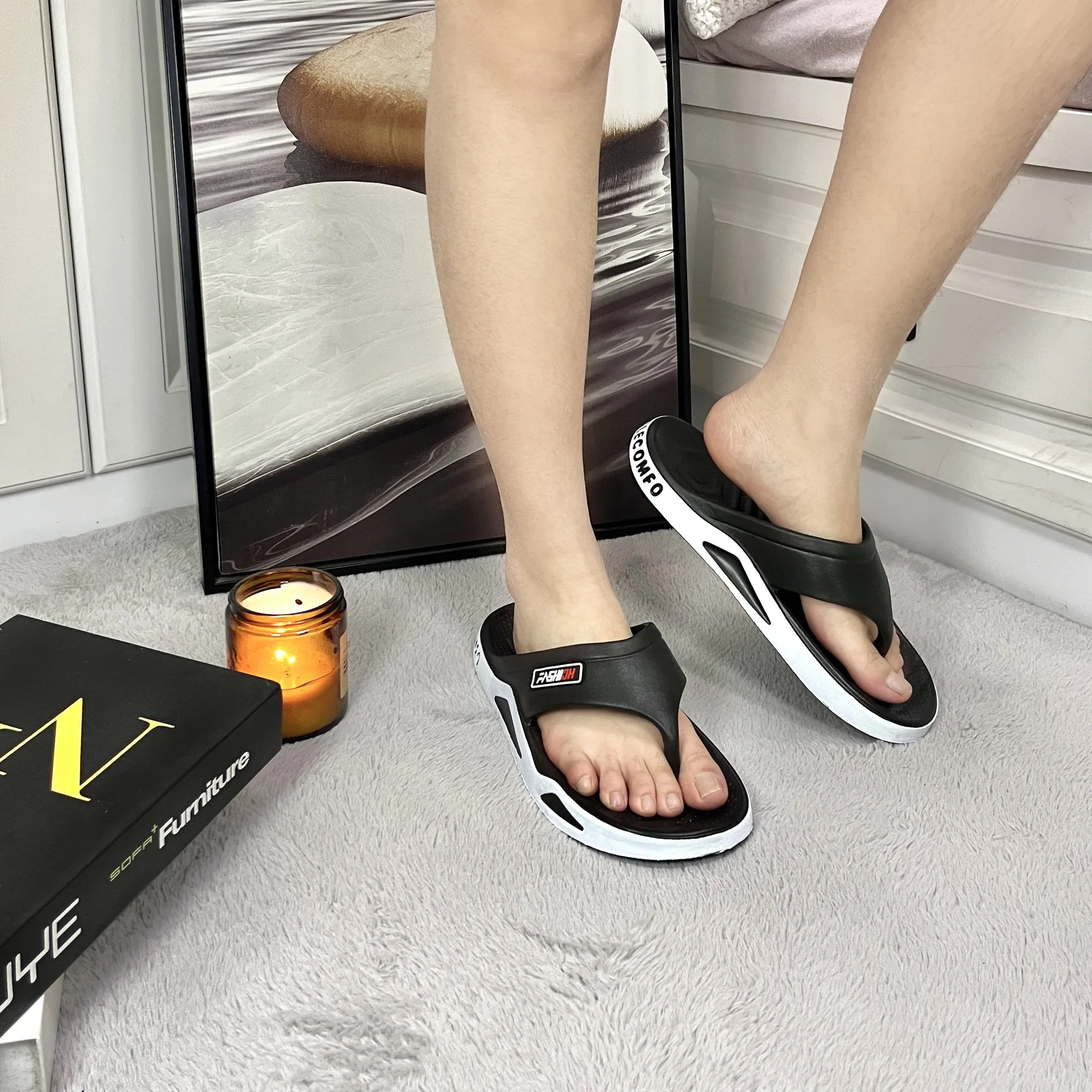 Men's New Spring and Summer Casual Color-Blocking Versatile Eva Comfortable Flip-Flops for Indoor Home Bathroom and Outdoor Daily Use