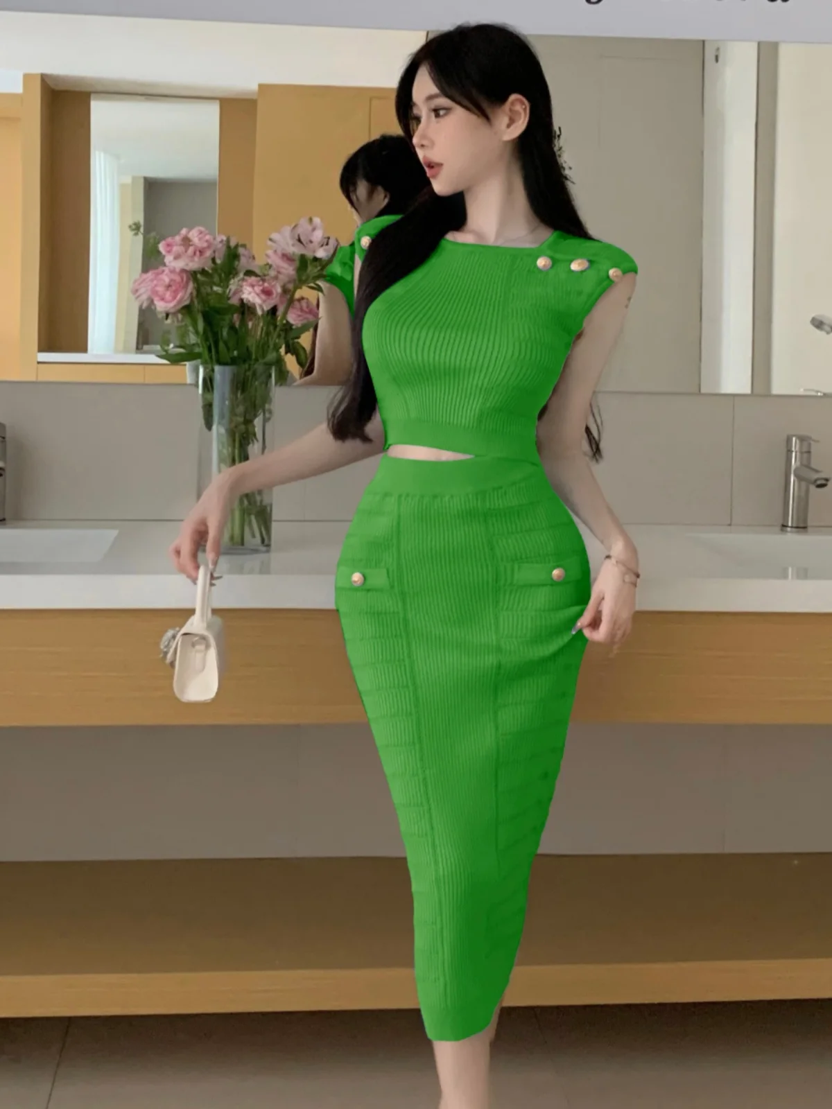 Conjunto de duas peças de colete curto de malha e e saia bodycon de meio crimento, conjunto moderno e ajustado para...