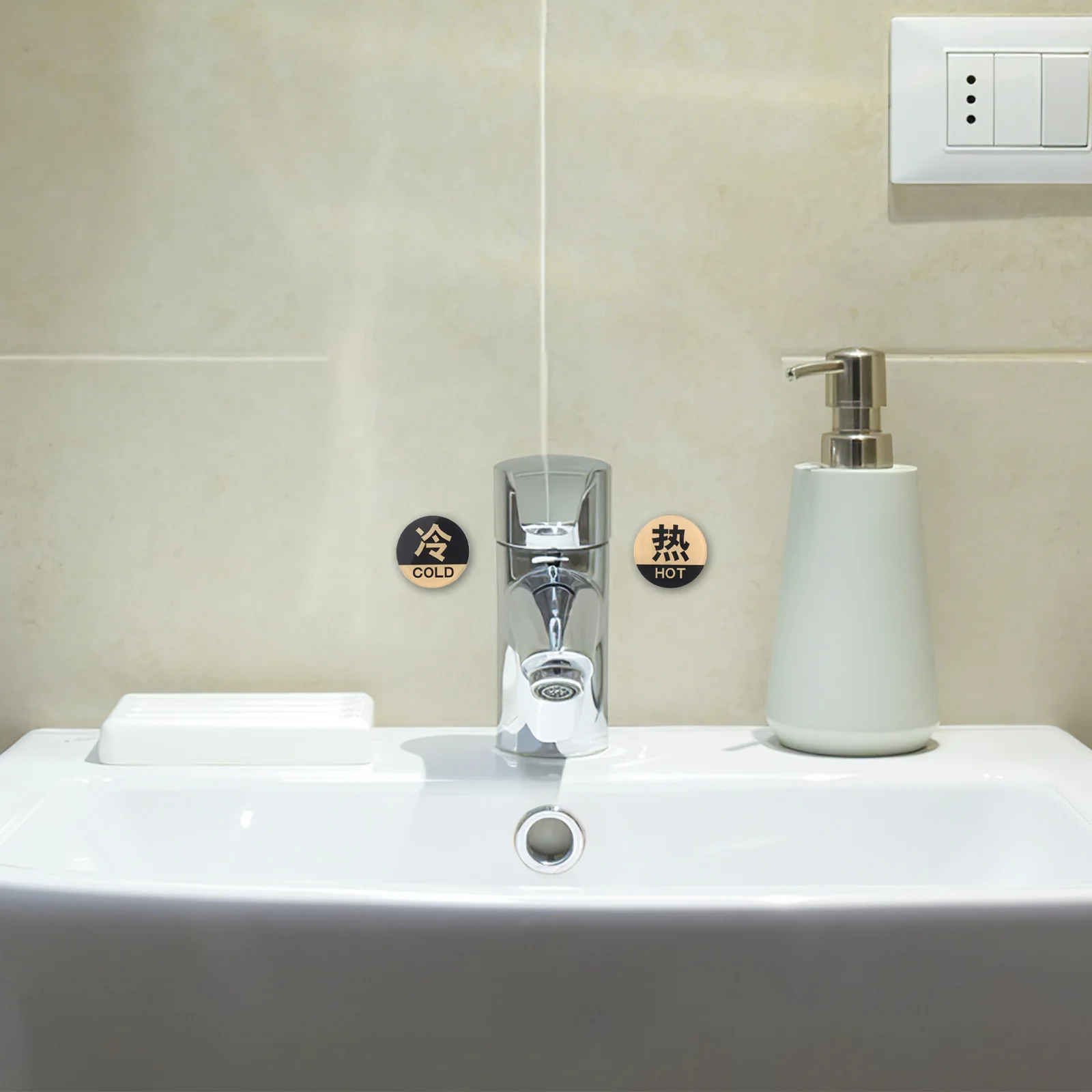 

2Pcs Acrylic Hot Cold Faucet Sign Labels Self Adhesive Temperature Indicator Stickers for Hotel Home Bathroom Use