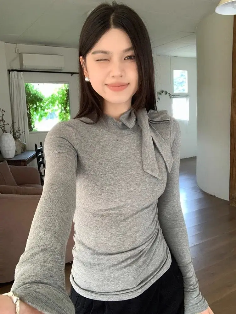 T-shirt a maniche lunghe da donna con volant in cotone Top slim fit leggero primaverile femminile elegante all'aperto naturale stile quotidiano bohémien