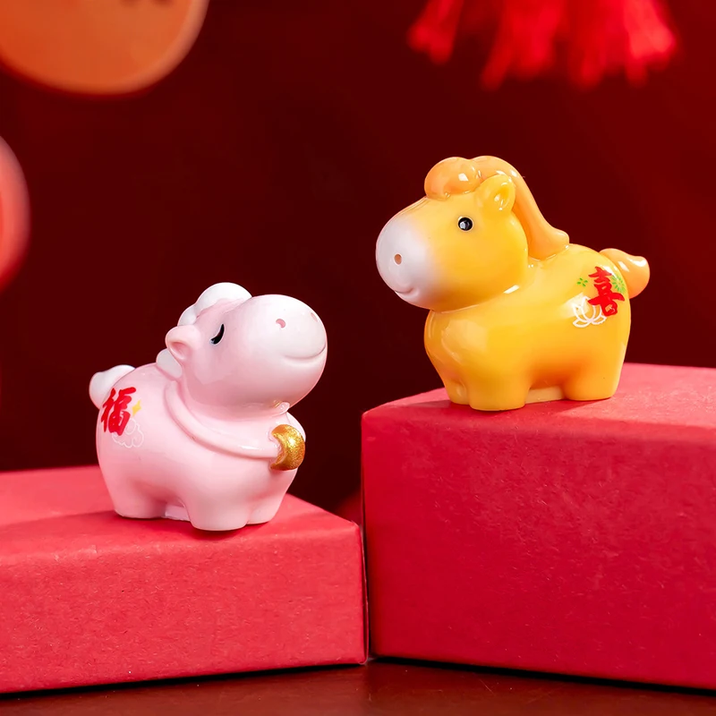 2026 الحصان سنة مصغرة الحلي زودياك الكرتون محظوظ المهر DIY بها بنفسك سيارة الديكور مهرجان الربيع مكتب سطح المكتب ديكور الحلي #5