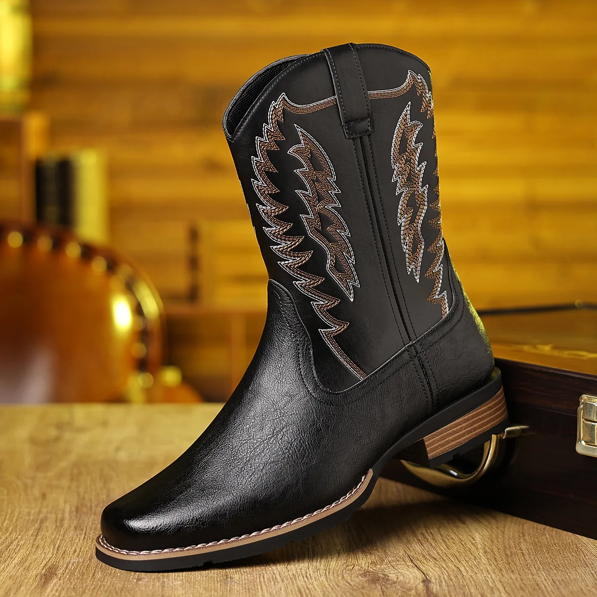 

Autumn Winter New Western Cowboy Ankle Boots for Men Fashion Designer Embroidered Knight Boots Male Big Size Leather Shoes Man