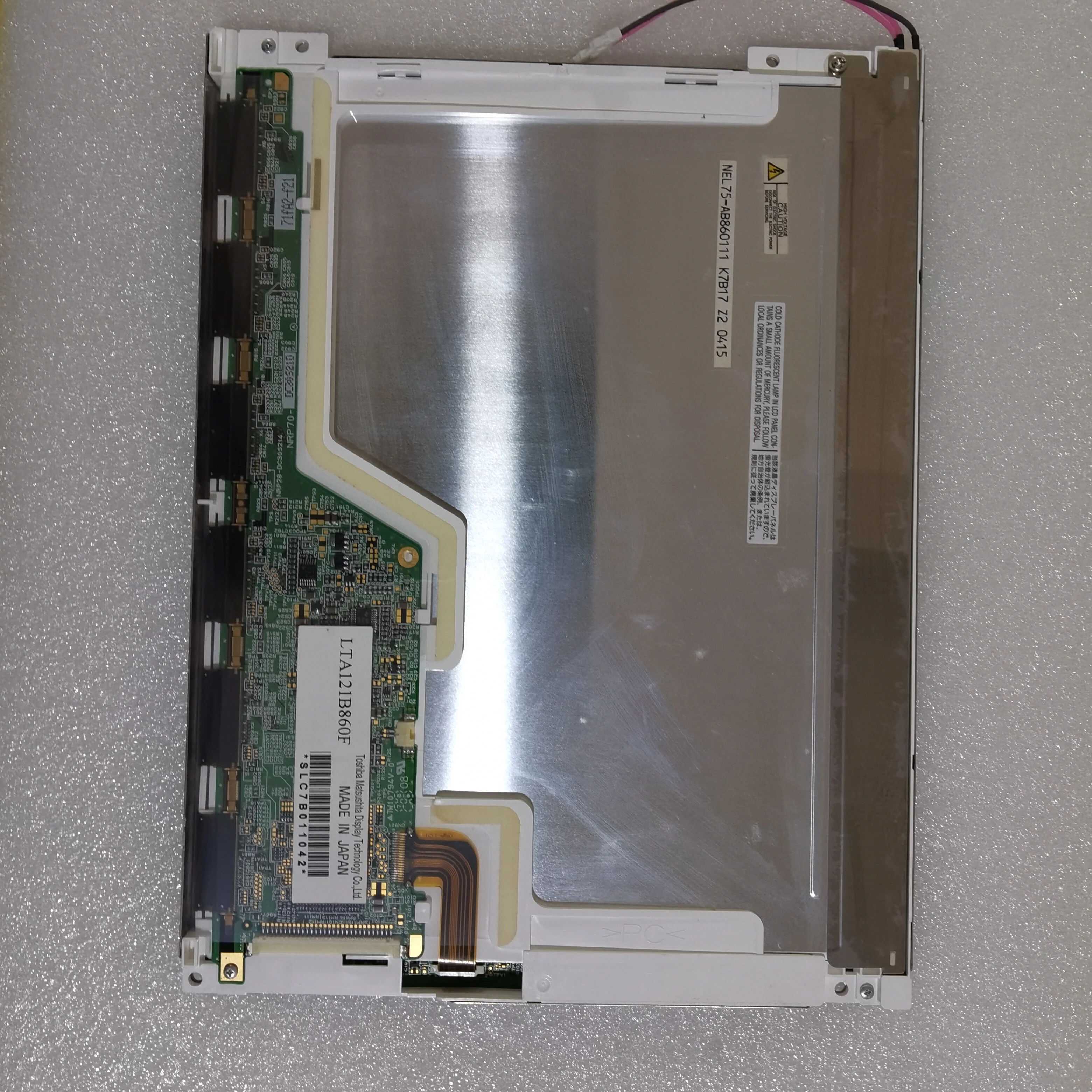 Display LCD LTA121B860F