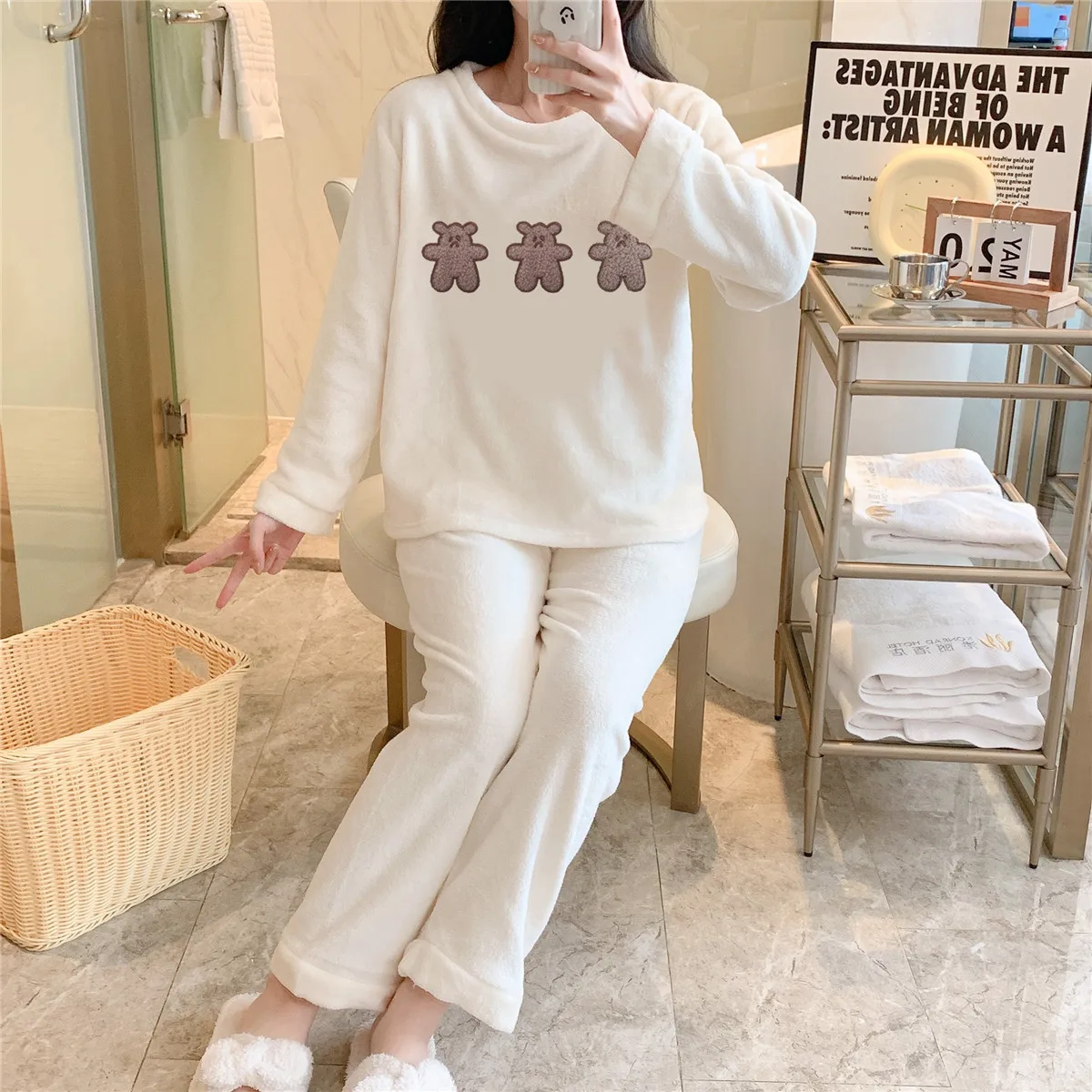 Winter New Flannel Warm Pajamas for Wome Thickening Round Neck Long Sleeve Outfits for Women 2 Piece Set Cute Printing Home Wear