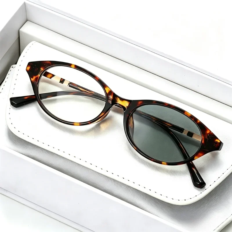 Cat-eye Elliptical High-definition Photochromic Myopia Glasses for Women Men Lightweight Luxury Eyewear 0 To -4.0 Protect Eyes