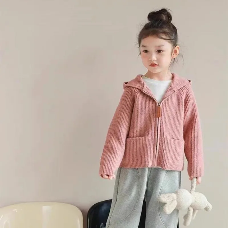 

【2025 Hot Sale】Girls' Korean Style Knit Hooded Zip-up Cardigan with Pom Pom Children's Sweater for Autumn Winter Outerwear