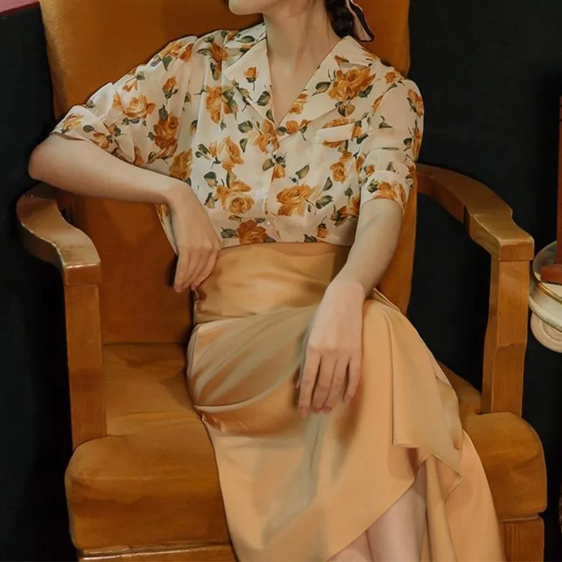 

2025 Suit Women's Summer Color Shirt Retro High Waist Yellow Skirt Two-piece Skirt
