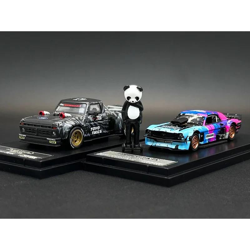 Street Warrior 1:64 Mustang Hoonicorn RTR F150 Hoonitruck Panda Figure Diecast Diorama Car Model Toy