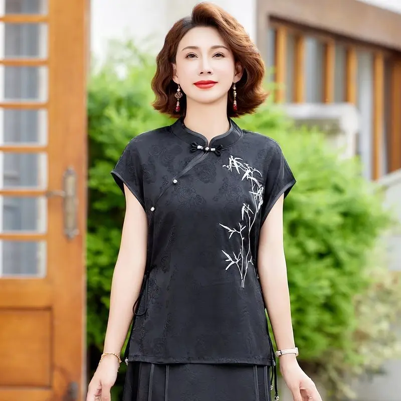 

Women's Chinese Style Embroidered Blouse Mandarin Collar Frog Button Short Sleeve Top For Middle-Aged