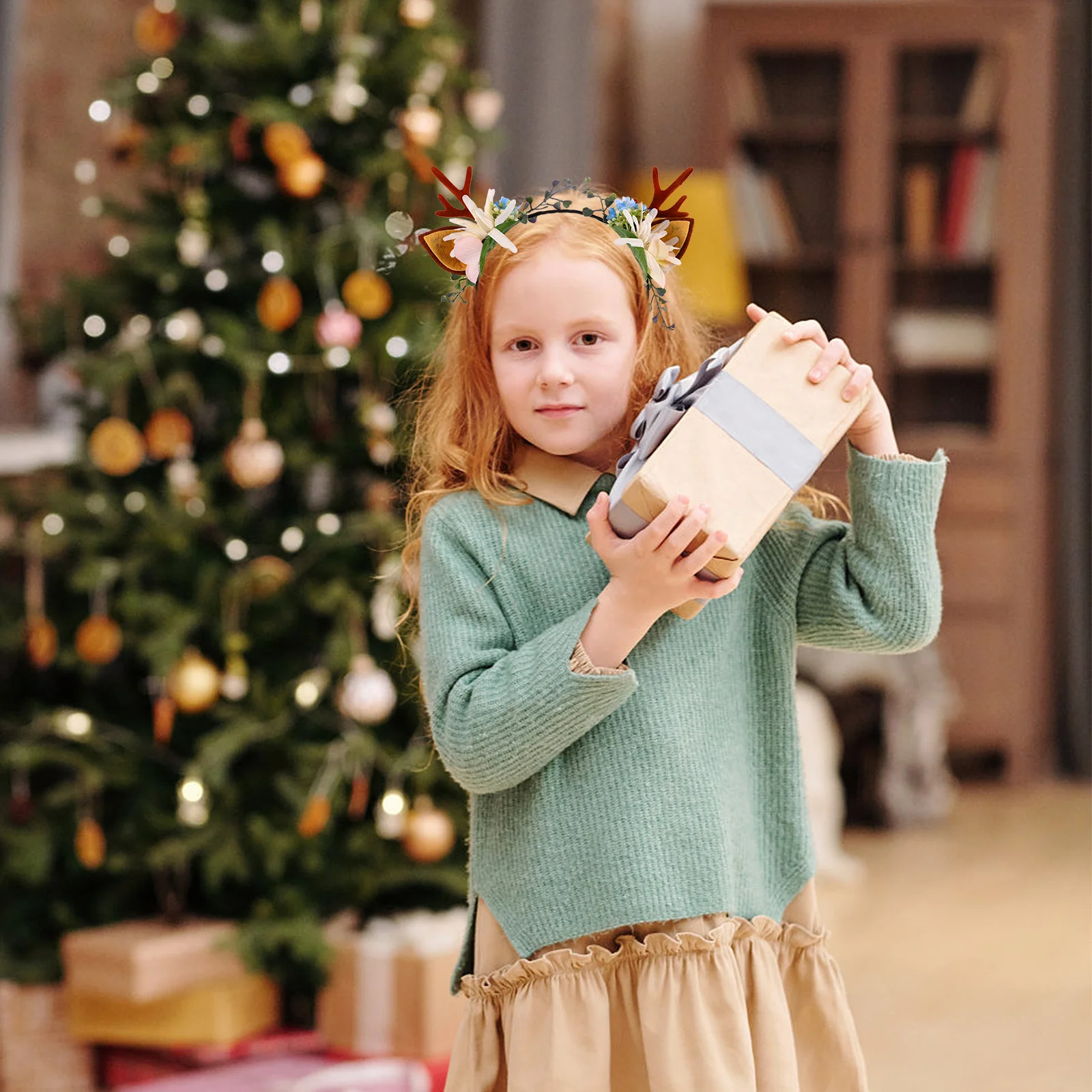 

Christmas Reindeer Headband Antler Floral Hairband Premium Material Comfortable Elastic Party Hair Accessory for Festival