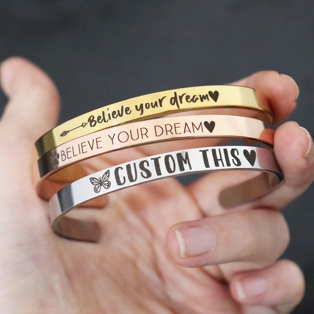 6 mm breiter, individuell gravierter Text-Armreif, individueller Name, zu öffnendes Armband für Männer und Frauen, Edelstahlschmuck, individuelles Namensschild, ID