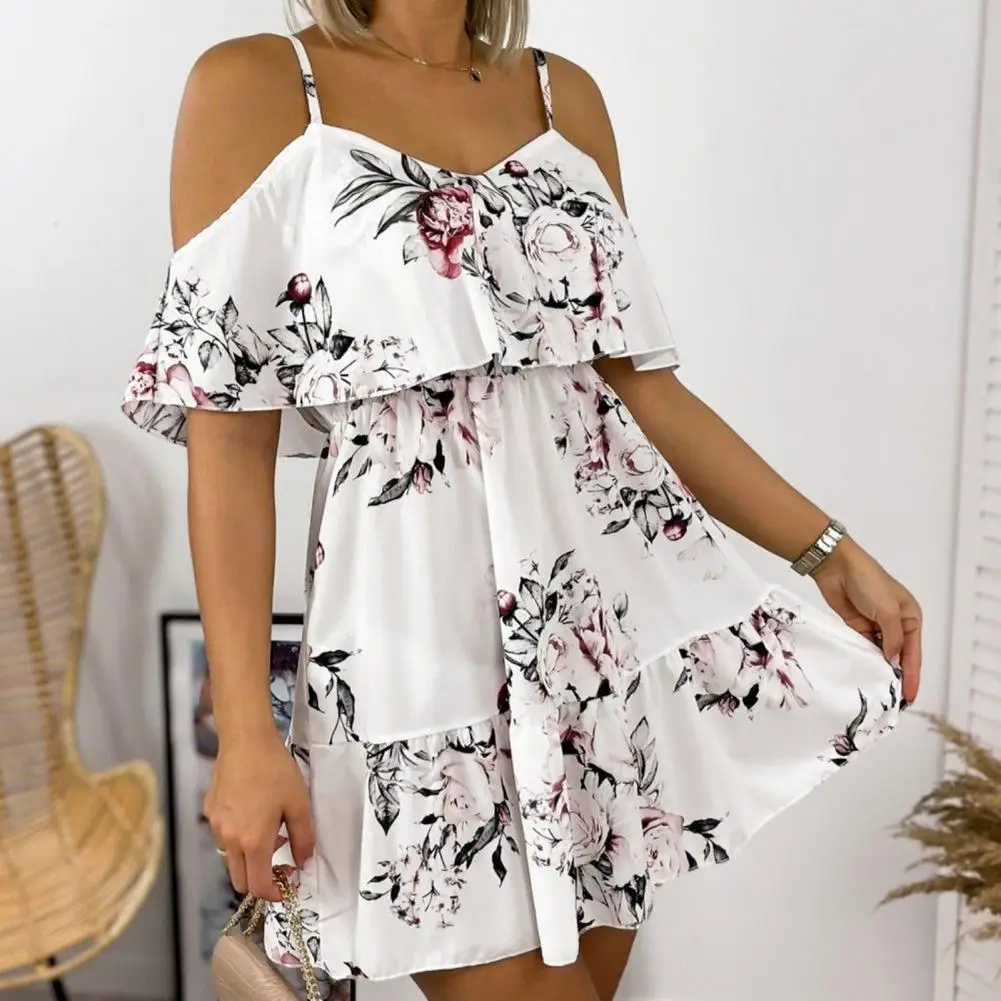 

Women Dress V-neck Large Hemline Comfortable Casual Ruffled Large Flounce Hemline Beach Dress for Dating