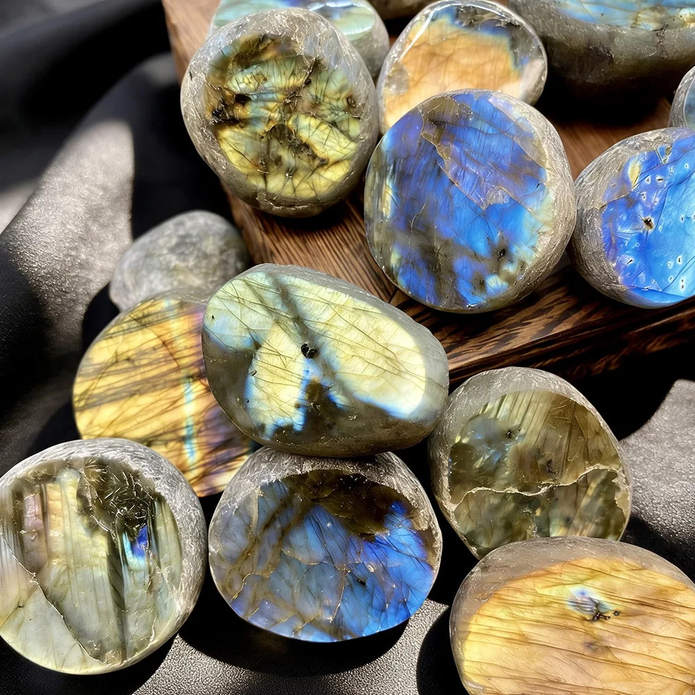 Natural Labradorite Ema Egg Palm Stone Semi-Polished Flashy Iridescent Crystal Healing Energy Home Decor Ornament Gift