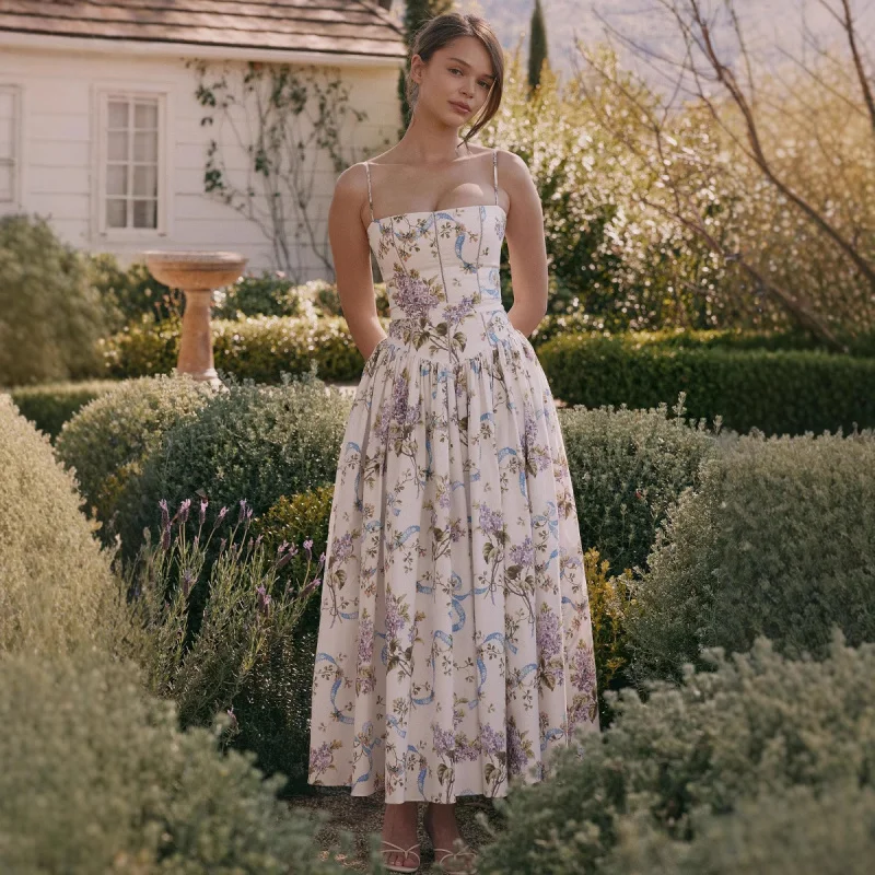 

2025Hot-Selling Fairy Style Fashionable High-End French Strap Gentle Dress Slimming Floral Strap Dress