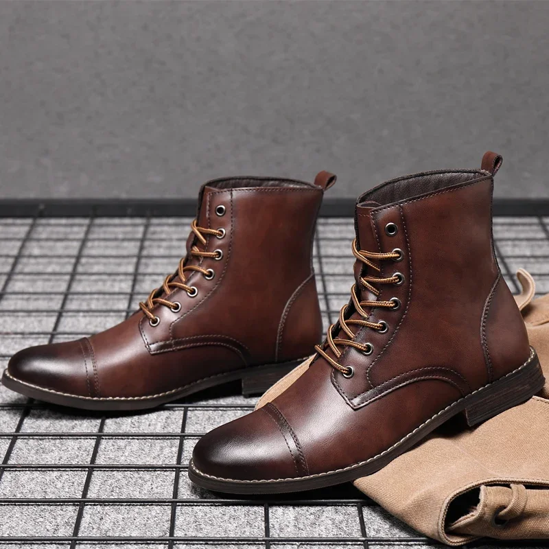 Botas de couro estilo britânico masculinas, sapato casual de veludo superior alto, tamanho grande, ao ar livre, trabalho, outono, inverno, moda