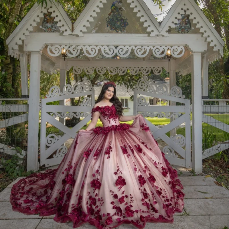 Gaun Quinceañera merah anggur khusus, model off-shoulder dengan hiasan glitter dan bunga 3D, ekor panjang, Vestido 15 Quinceañera