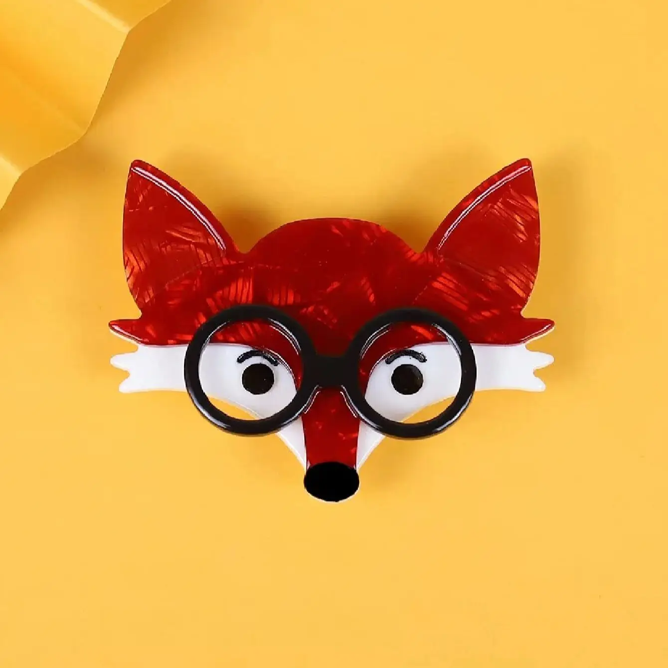 An Interesting Fox-Shaped Brooch with Glasses, a Cute Cartoon Brooch, Which Can be Used as a Hat, Backpack Accessori