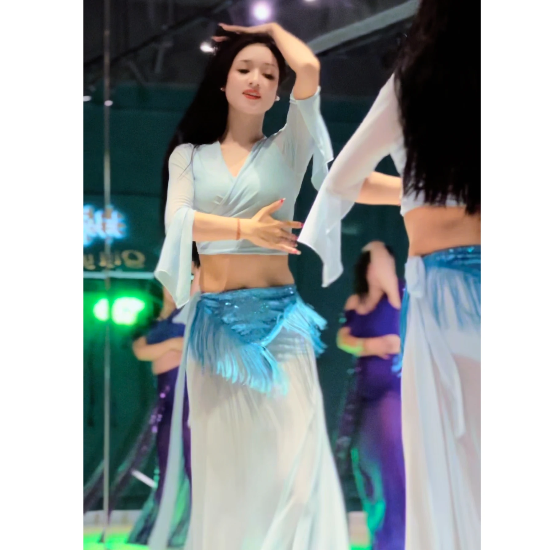 ملابس أداء جديدة للرقص الشرقي للنساء مجموعة شبكية مثيرة راقية للبالغين ملابس ممارسة الرقص الشرقي الاحترافية