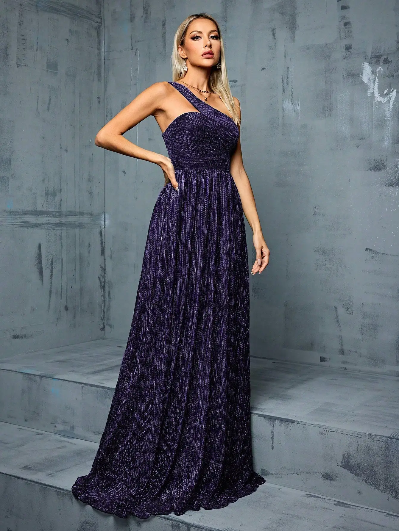 Mgiacy one-shoulder irregular metal wire long skirt