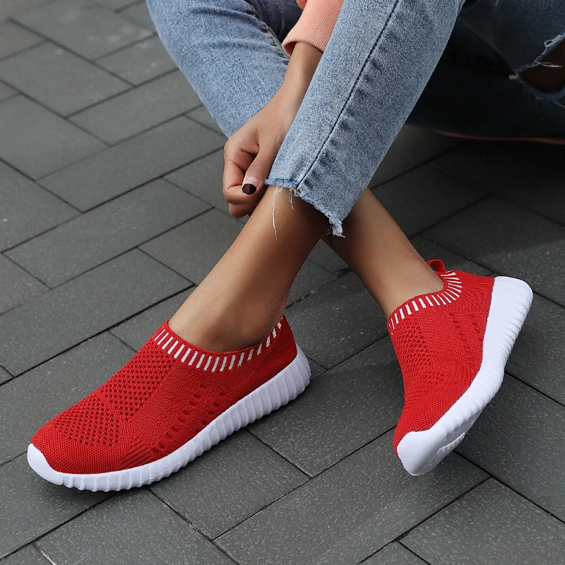 Women\'s spring and autumn lightweight mesh low top running shoes for daily wear lazy shoes 2024 flat bottomed outdoor jogging