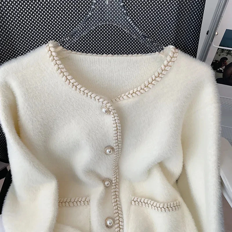 Elegant O-neck Single-breasted Pearl Buttons Pocket Knitted Sweater Korean Fashion Loose Hit Color Imitation Mink Velvet Sweater