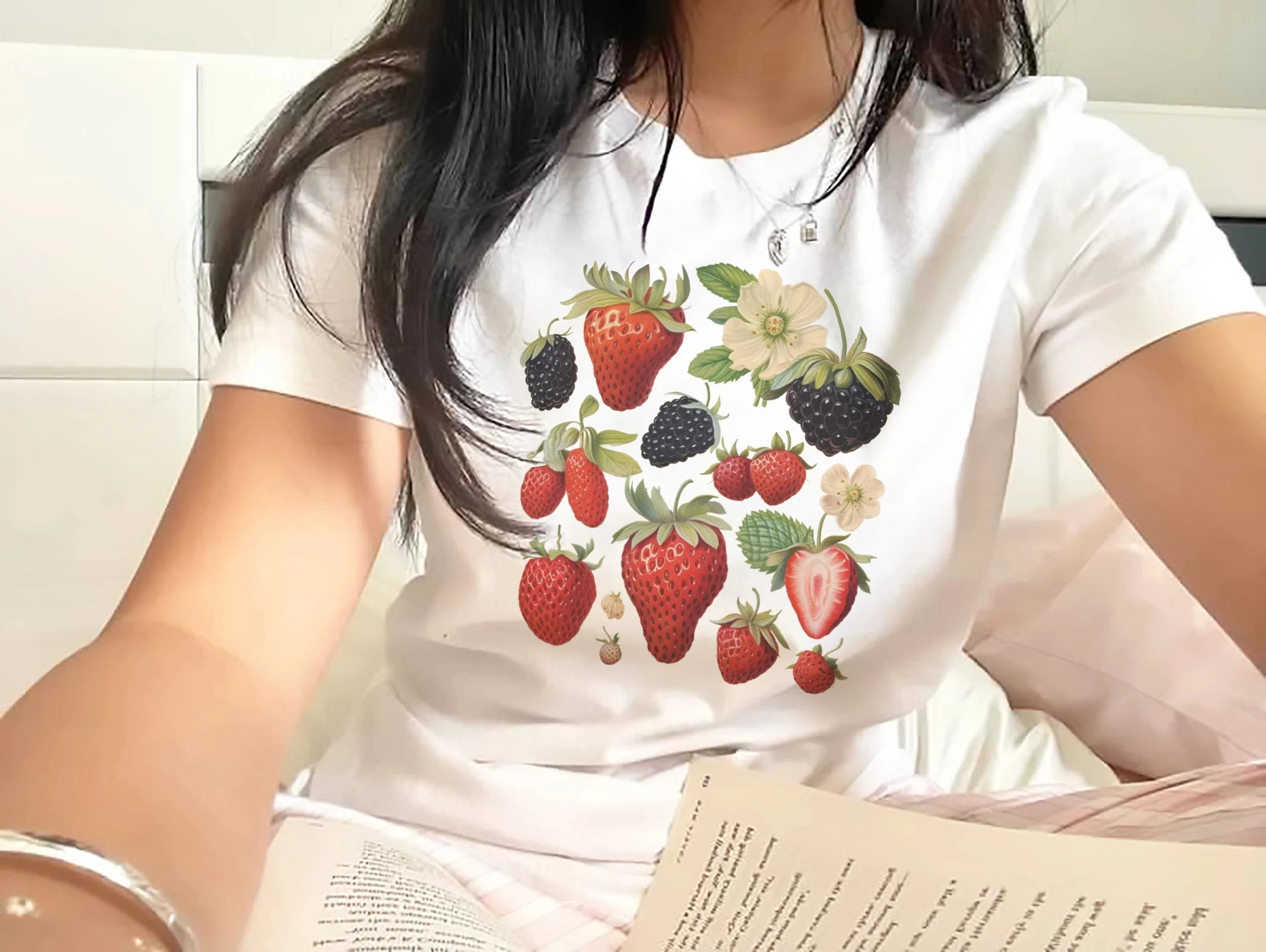 

Cartoon Fresh Raspberries Strawberries Print Female Shirt Hot Sale Fashion Summer Farm Casual Women T-shirt Trend Comfort Tee