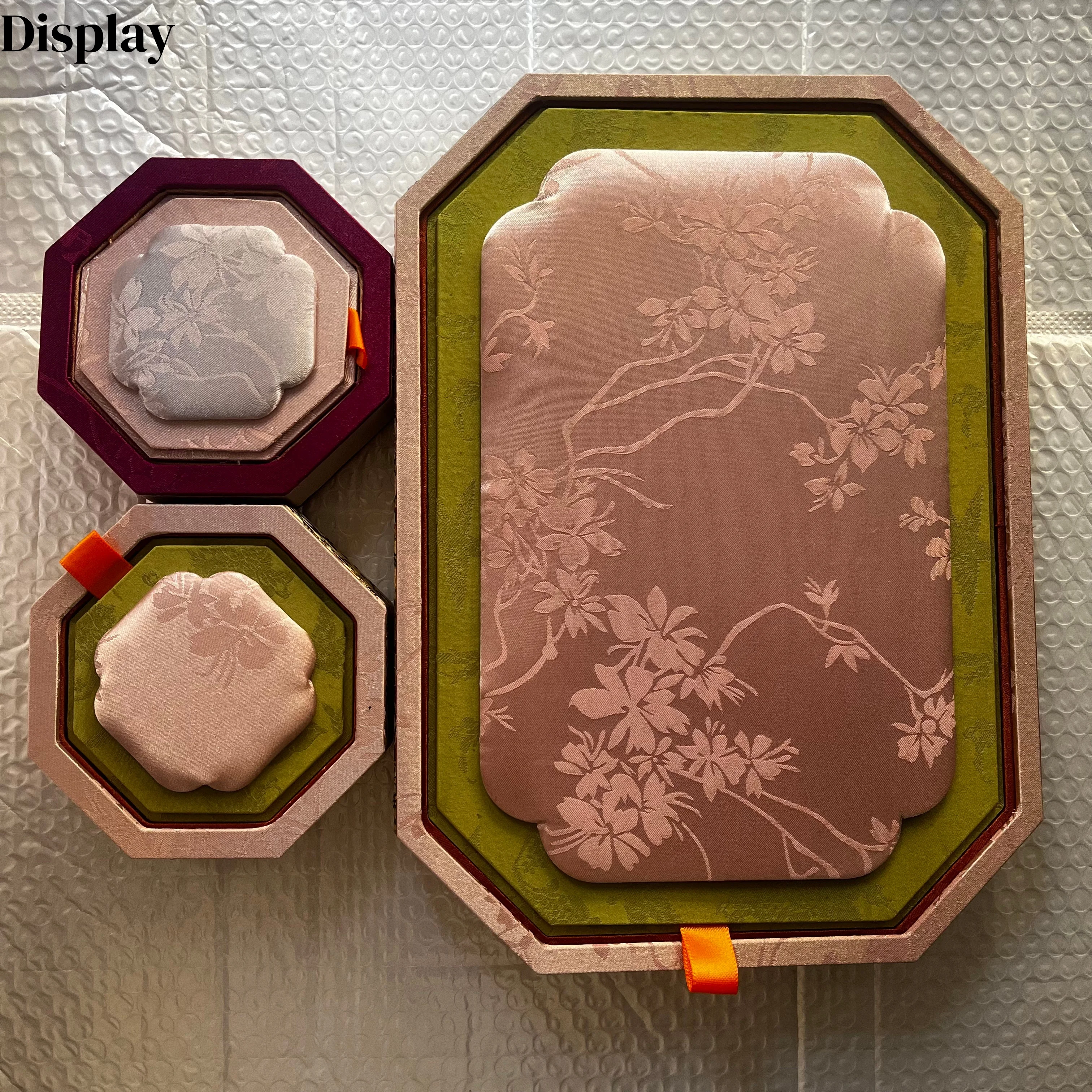 

Шкатулка для украшений из массива дерева, роскошная, для колец, серег, ретро-дизайн, для хранения ожерелий, браслетов, витрина для ювелирных изделий, реквизит для демонстрации