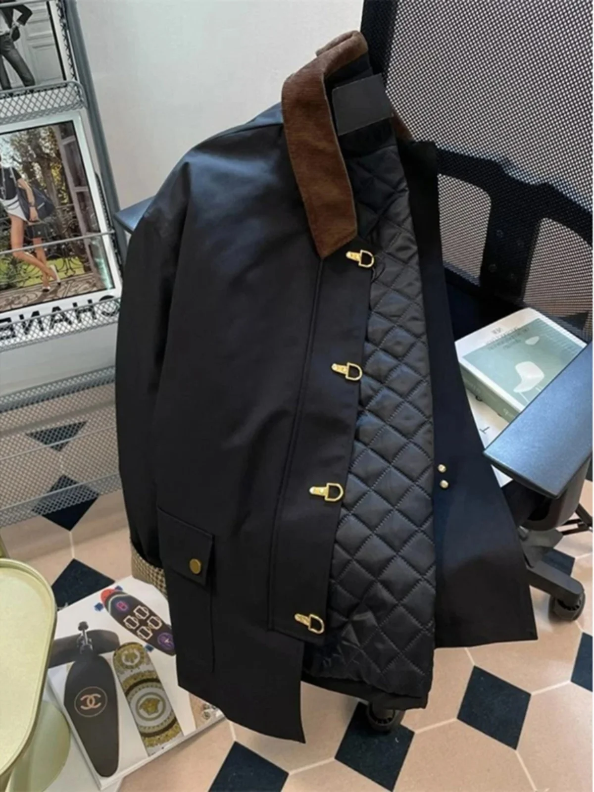 Retro American Corduroy Patchwork Thickened Men's Jacket Winter Casual Style Polyester Fiber Warm Long Sleeve Coat