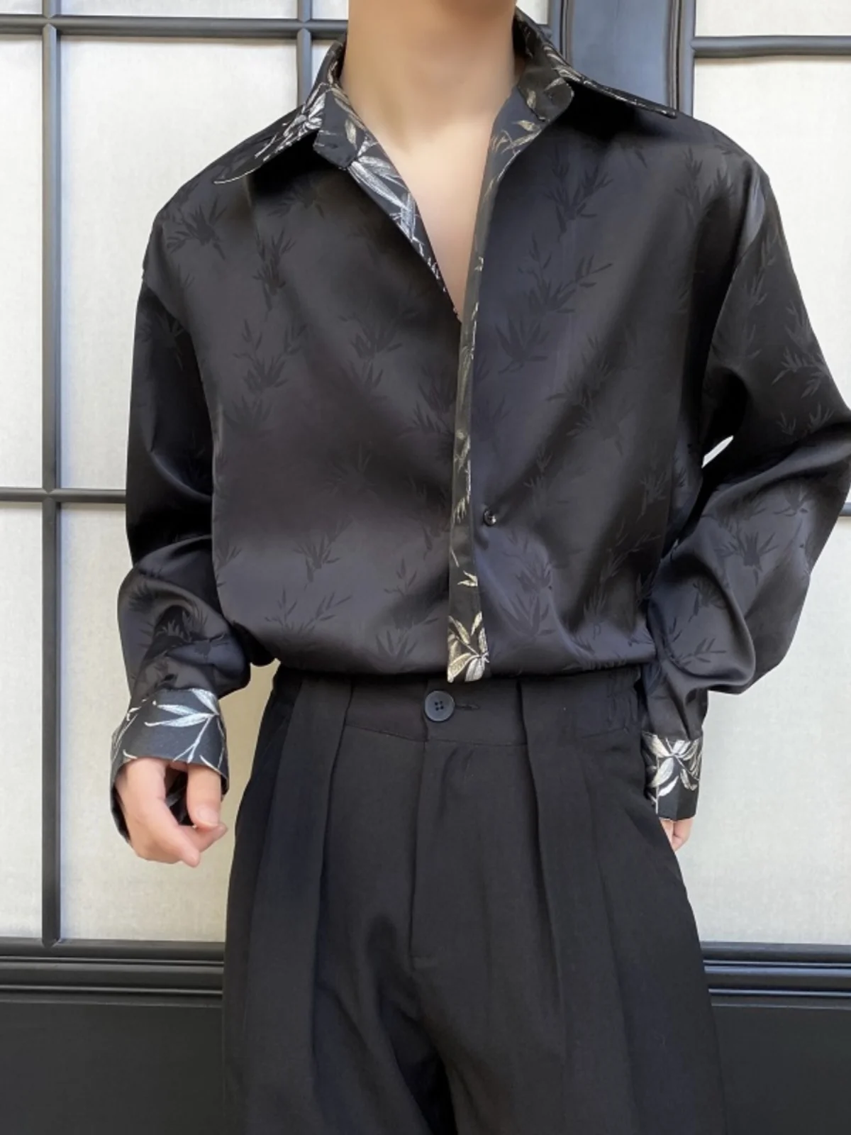 

Loose Fit Silk Satin Bamboo Le Embroidery Design Collared Long Sve Men's Retro Chinese Sle irt Spring Season Faion