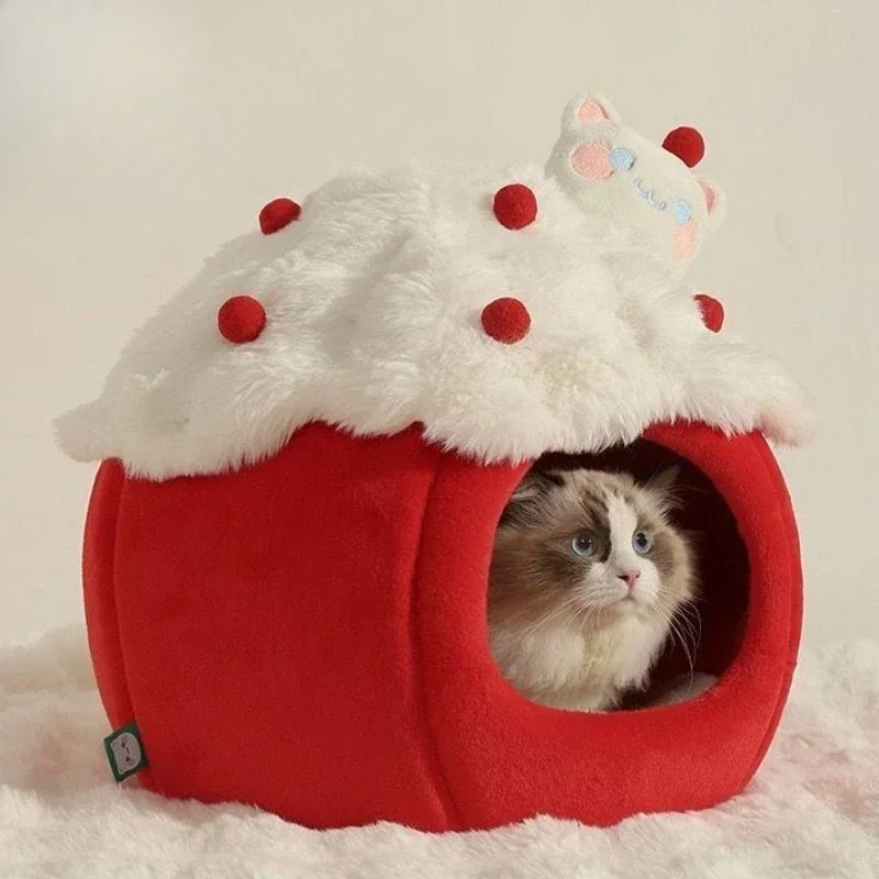 Cat litter Closed cat litter Warm and cold-proof in winter Cute Christmas pet litter