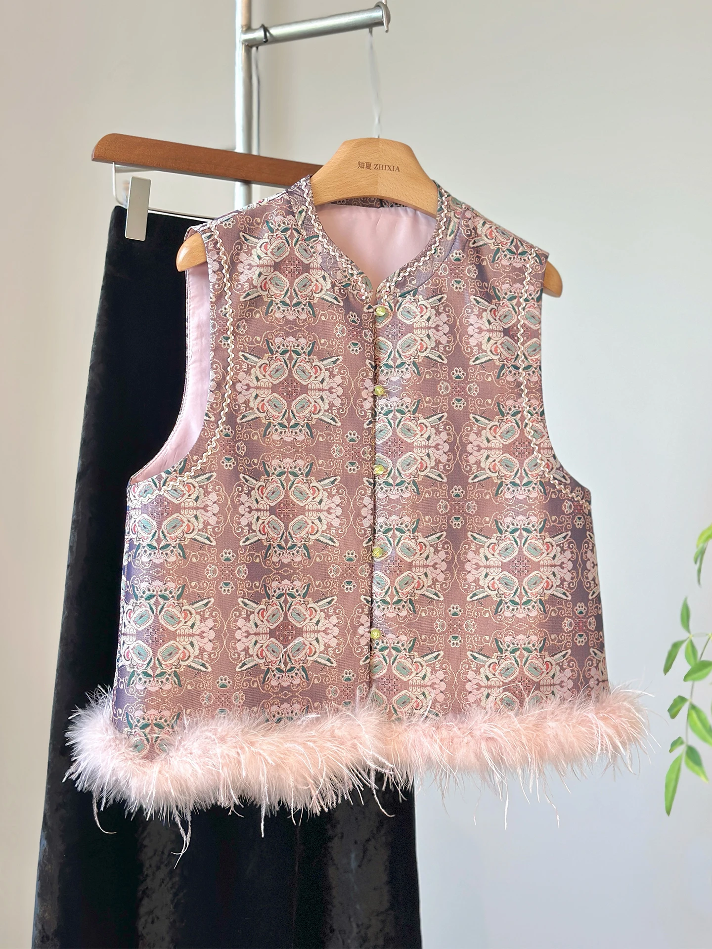 

New Chinese Quilted Vest Women's Autumn and Winter Keep Warm Outerwear National Wool Song Dynasty Brocade Jacquard