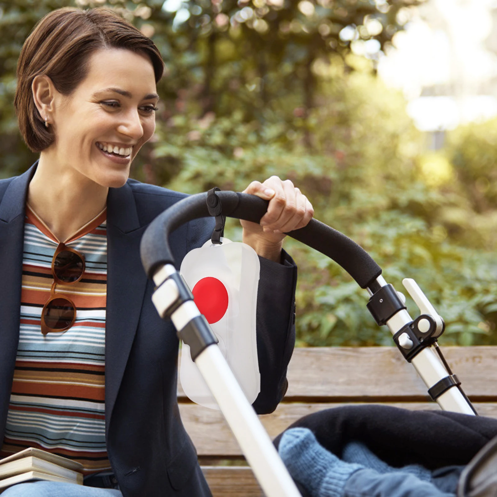 Рисунок 6 - Портативный диспенсер для детских салфеток