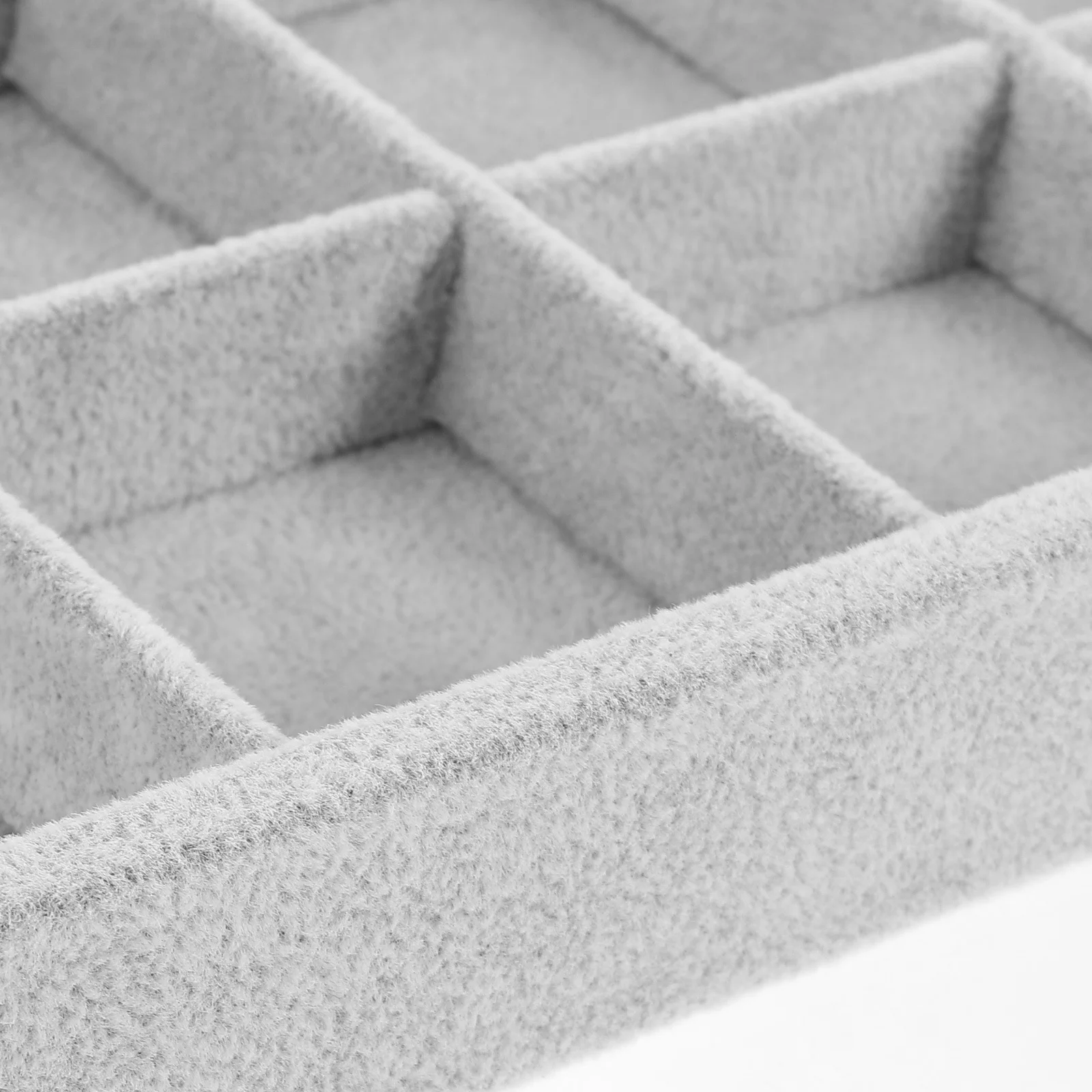 صينية مجوهرات من الفلانيل الجليدي، صينية تنظيم المجوهرات، خفيفة الوزن ومتينة، لتخزين الخواتم والأقراط والقلادة أثناء السفر