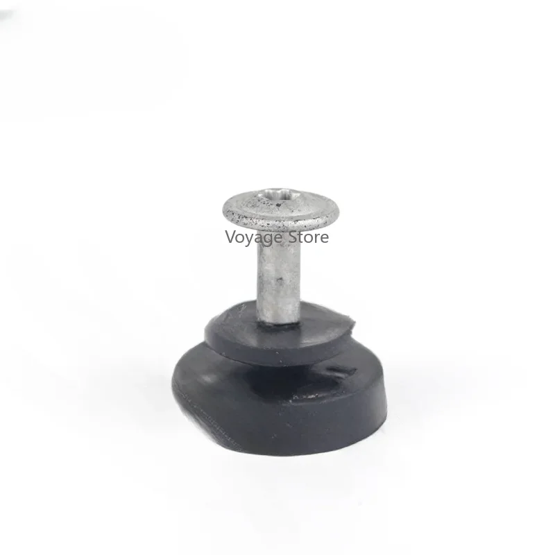 1PC Suitable for installing screw pads on the lower bumper corner decorative panel of Heavy Duty Truck Shandeka C7HG7H