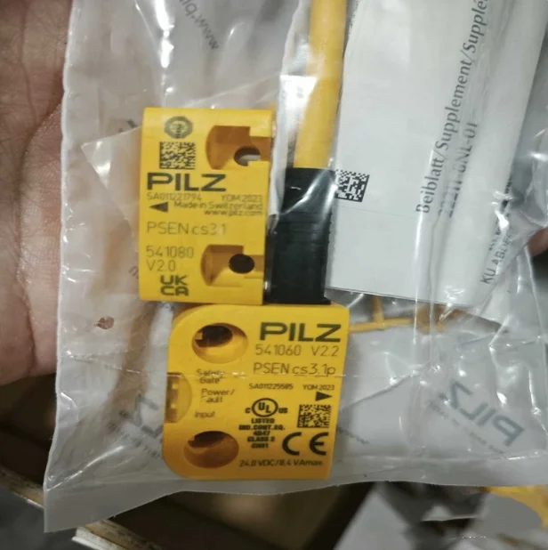 

Free Shipping Pilz Switch PSEN cs4.1P cs4.1 541110 541160+541180 Original New