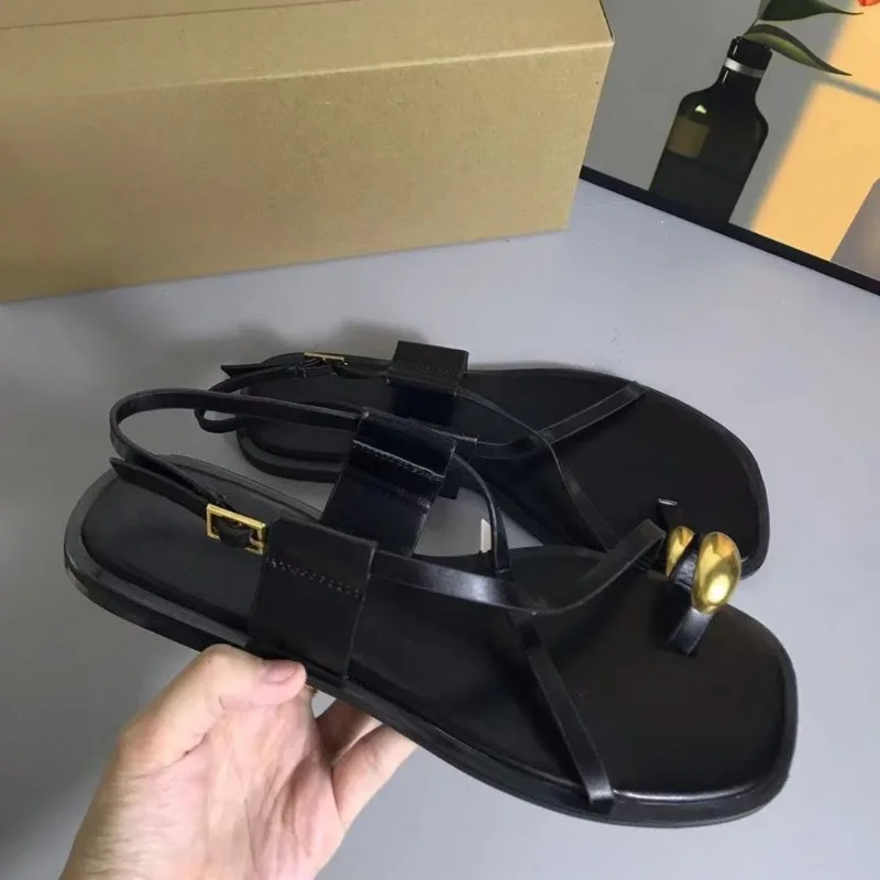 

Soft Sole Summer Women Beach Sandals Brand Designer Sexy Cross Strap Clip Toe Flat Bottom High Quality Casual Ladies Shoes