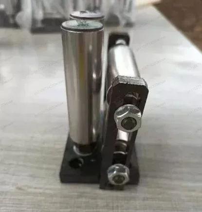 Four roller conductor device derrick wire and cable idler wire guide roller