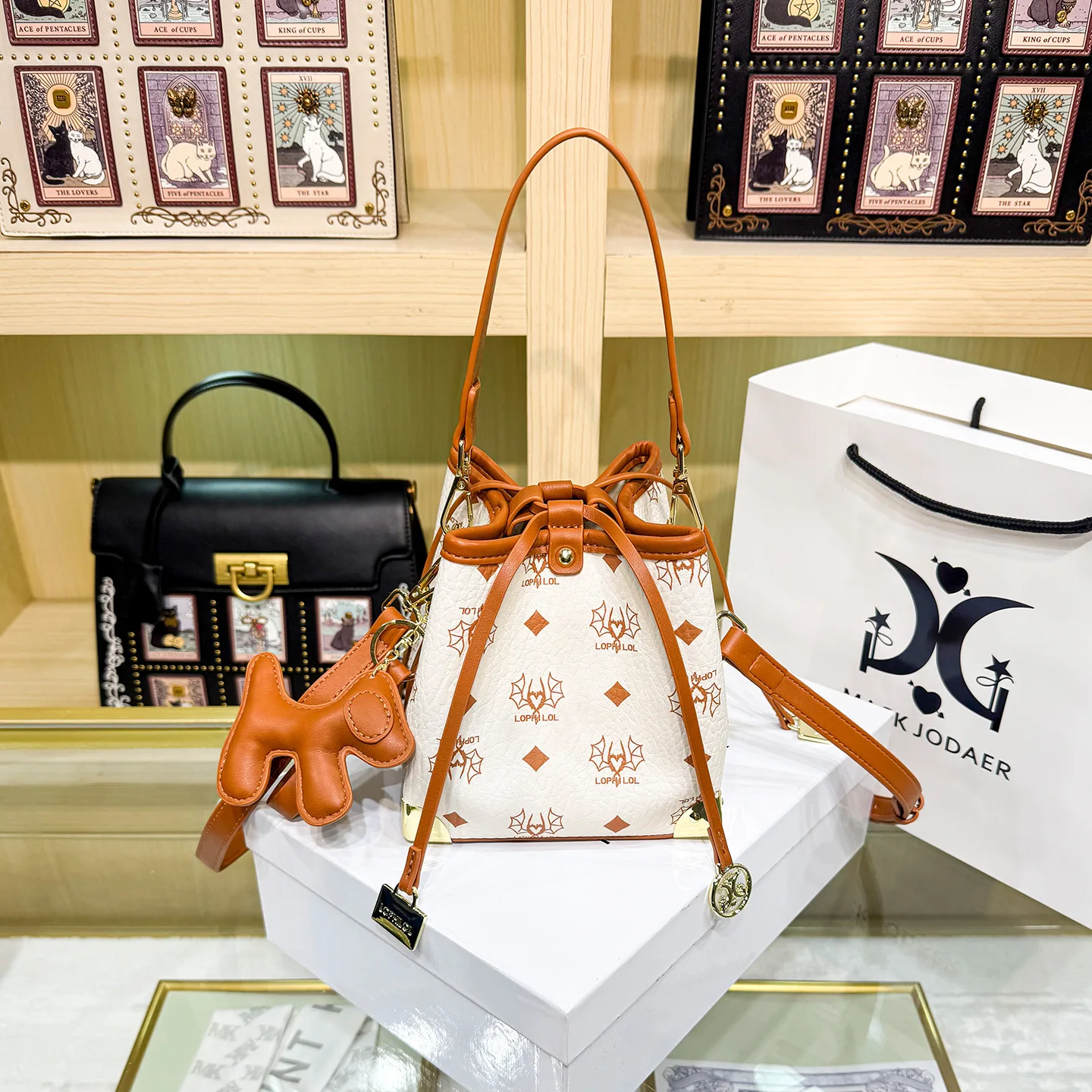 

Elegant Classic Designer Paris Fashion Tote Bag Women Stylish Trendy Messenger Large Capacity Simple Unique